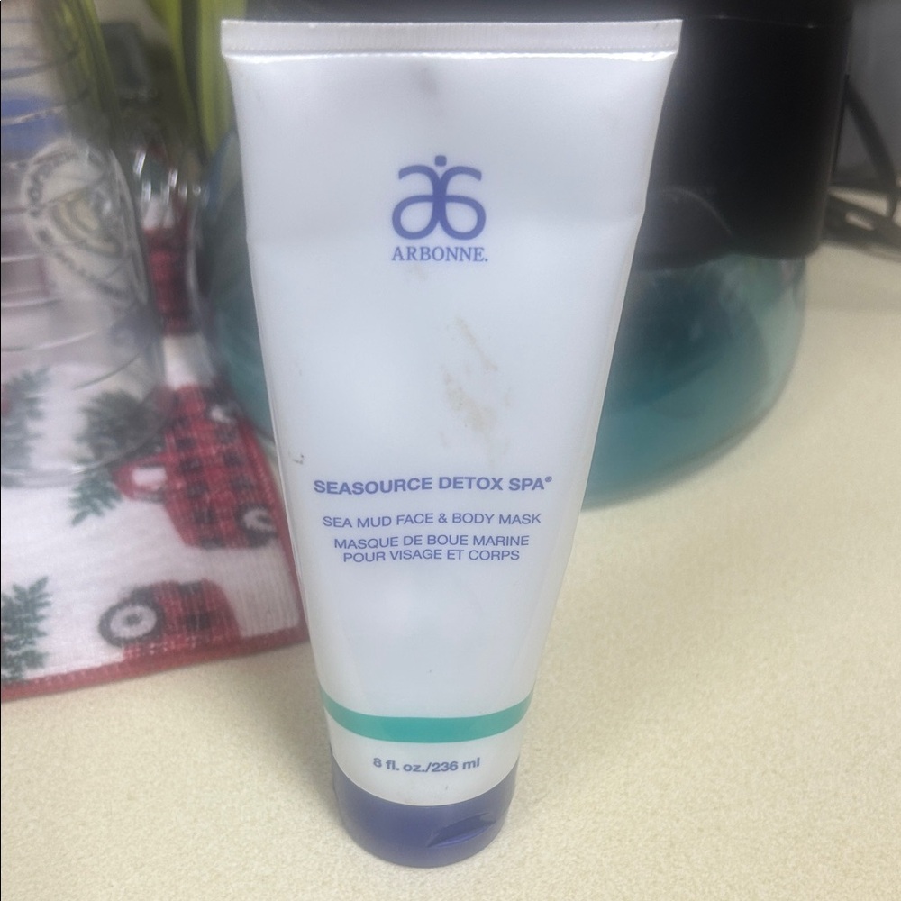 Arbonne Seasource Detox Spa Mask - White and Blue